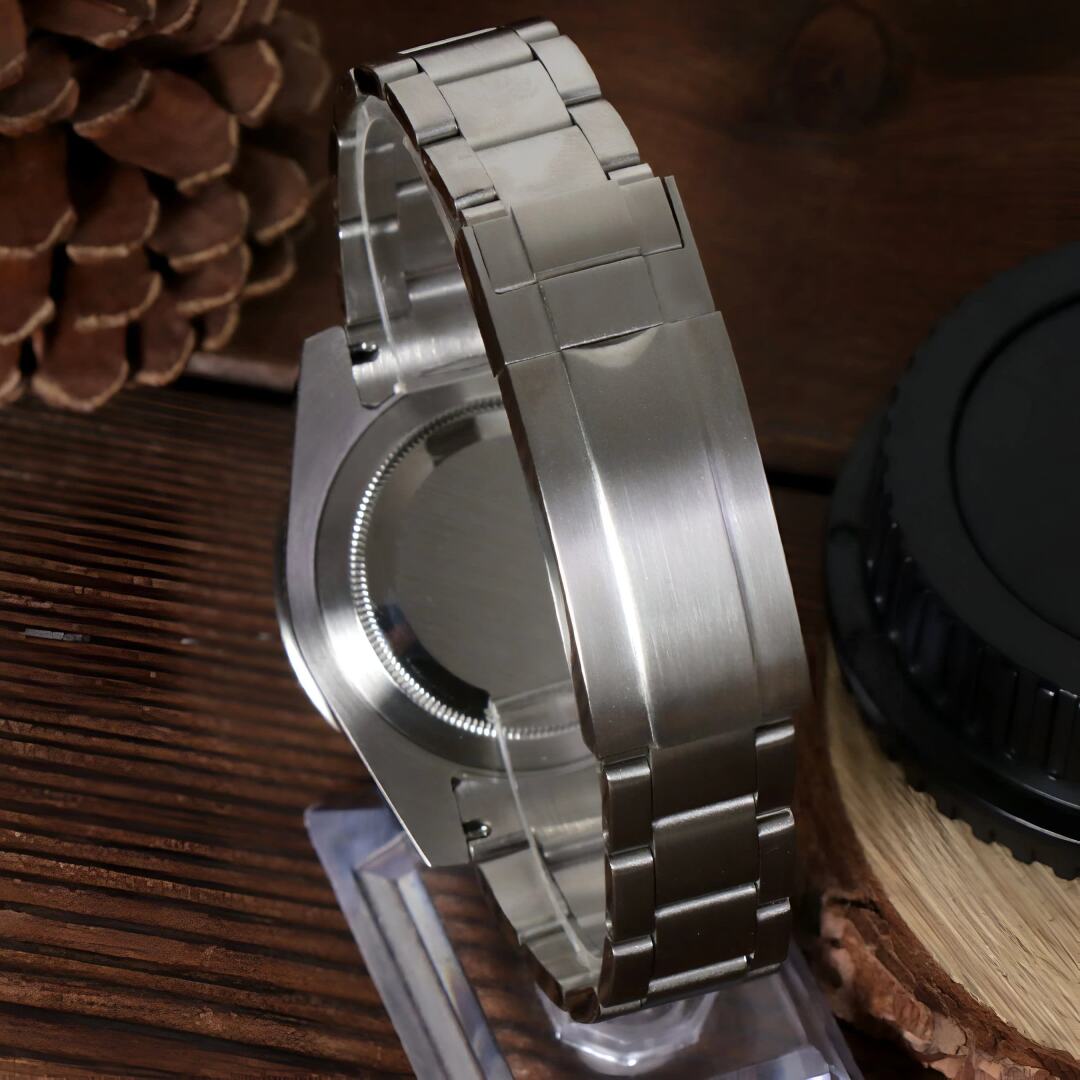 SeikoMod Submariner Kermit